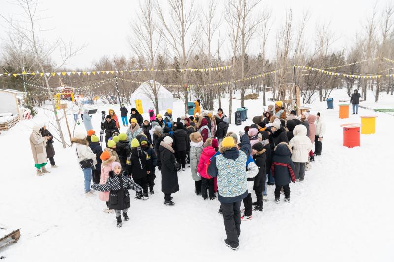 Волшебная ферма: 80 детей казахстанских железнодорожников на зимних каникулах побывали в Астане
