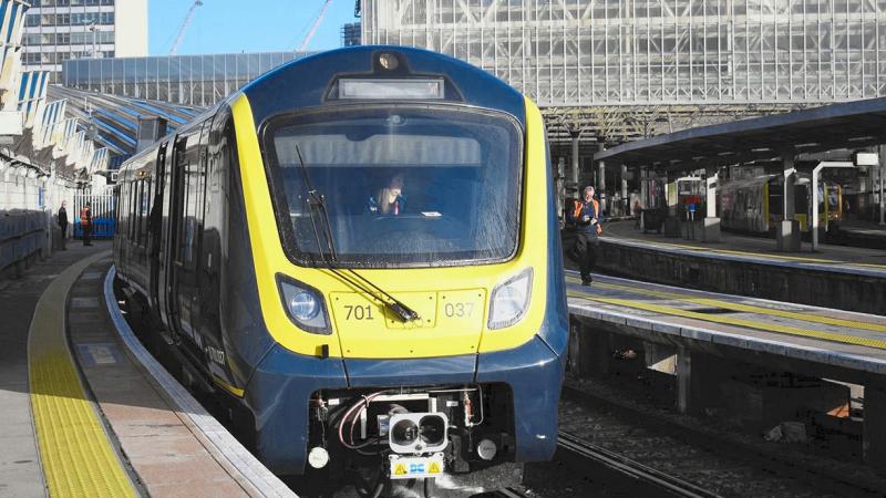 Лондонда қаламаңына жүретін Arterio электр пойызы іске қосылды