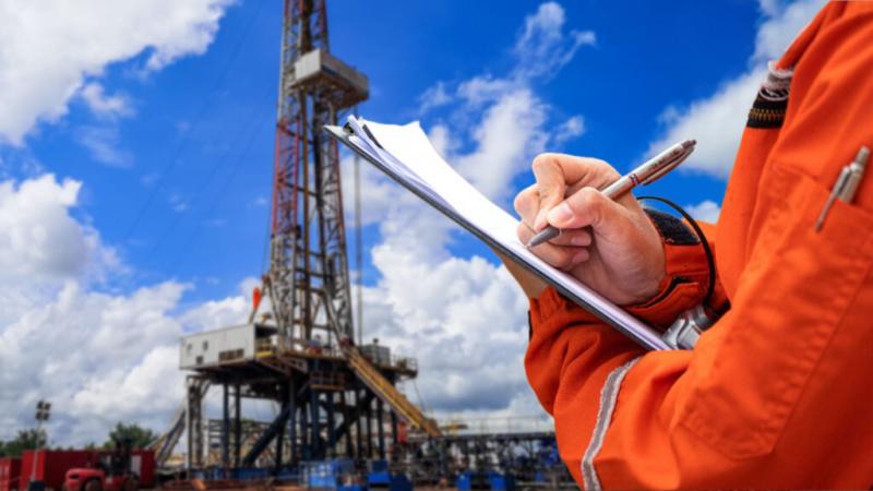 Недропользователи получат право отказываться от бурения по типовым контрактам