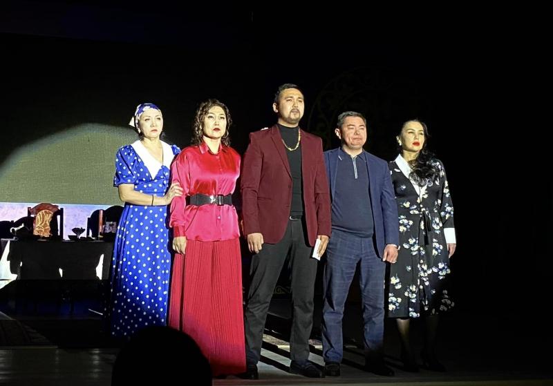 ҚБМ қызметкерлері – Түпқараған сахнасында