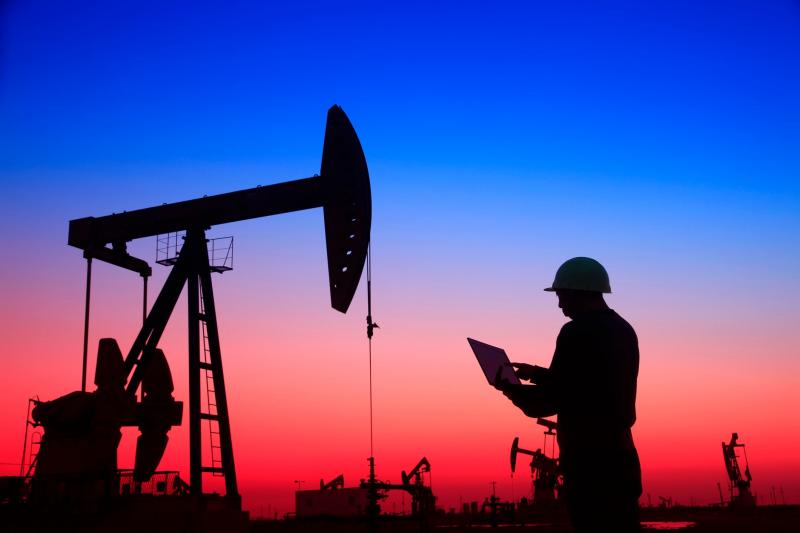 МЭА притормозило рост спроса на нефть