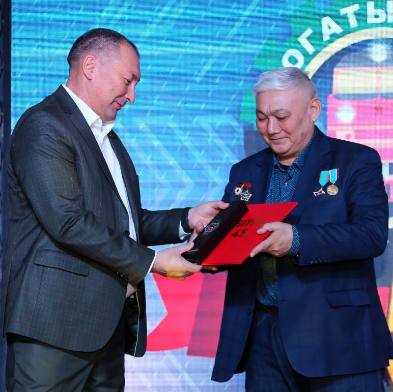 Транспортники «Богатыря» отметили юбилей своего подразделения