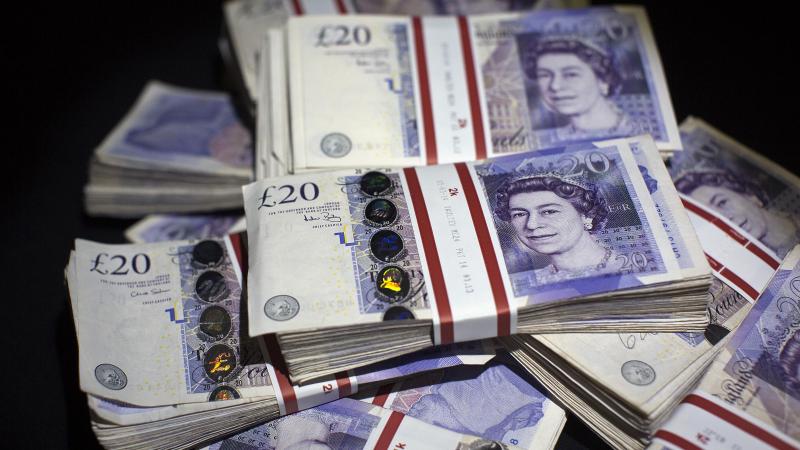 Британия продлит дополнительный налог на прибыль энергокомпаний на фоне энергокризиса