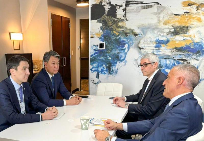 Глава КазМунайГаза сверил часы с руководителями компаний-партнеров