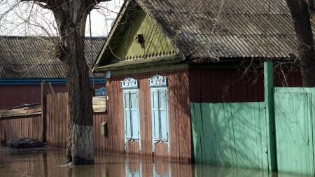 Паводок в ЗКО и Атырау: зона затопления расширяется
