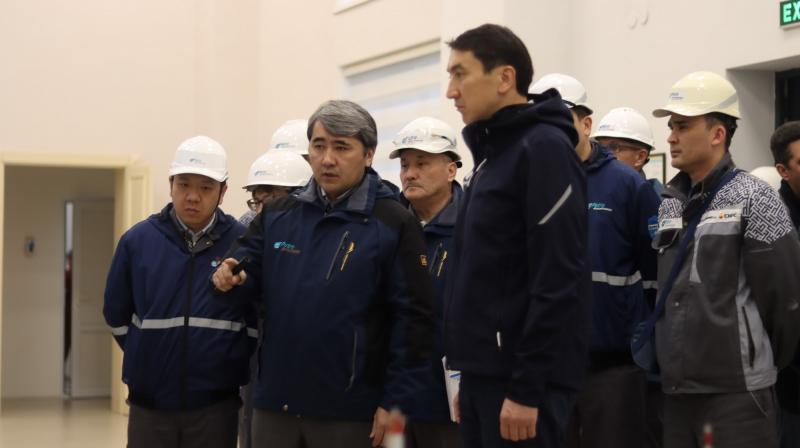 Глава КазМунайГаза ознакомился с ходом работ на Шымкентском НПЗ