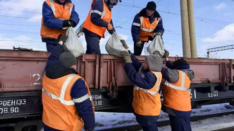 Теміржолшылар су тасқынынан зардап шеккен аймақтарға көмектесуде