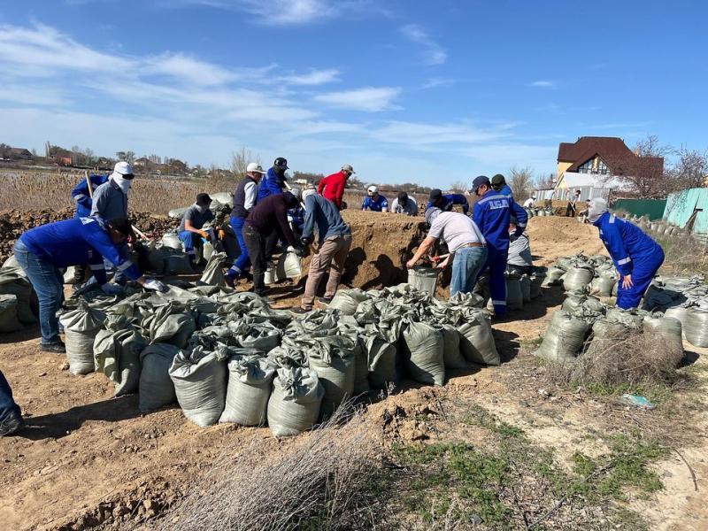 Интергаз Центральная Азия укрепляет берега Урала