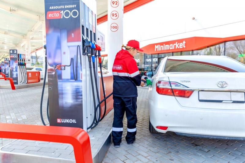 ЛУКОЙЛ открыл в Казахстане первую АЗС
