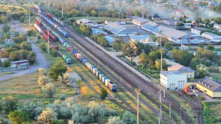 Строительство железной дороги в обход Алматы ведется активными темпами 