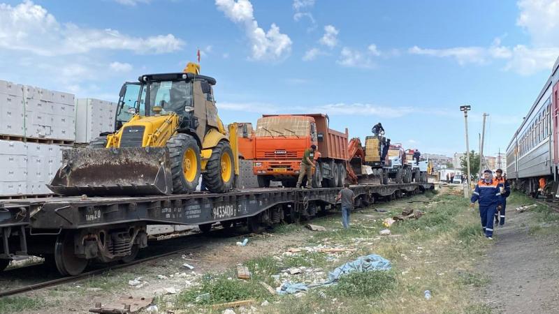 Волонтеры Казатомпрома завершили противопаводковые мероприятия