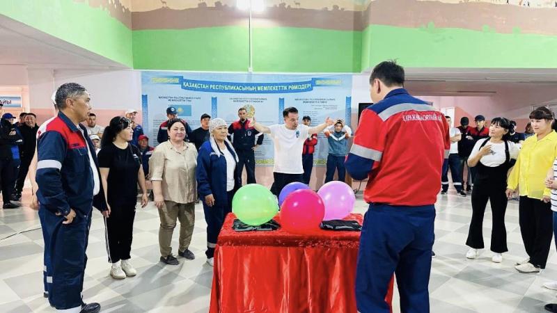 ҚБМ: Алаңдағы сауық кеш