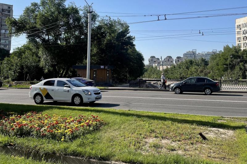 В Жанаозене запустили такси за 200 тенге 