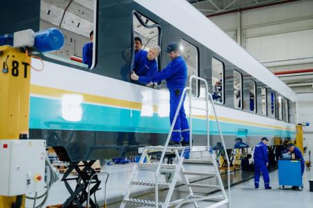 «Stadler Қазақстан» зауытында жаңа үлгідегі жолаушылар вагондарының өндірісі іске қосылды