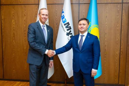 КазМунайГаз и Chevron обсудили совместные проекты и перспективы сотрудничества
