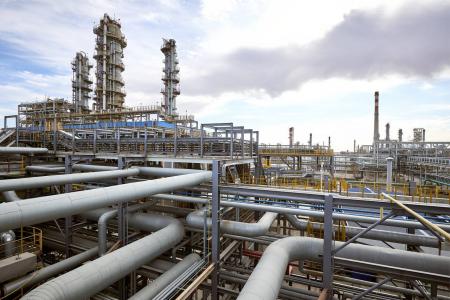 АНПЗ с 1 мая снижает тариф на переработку нефти