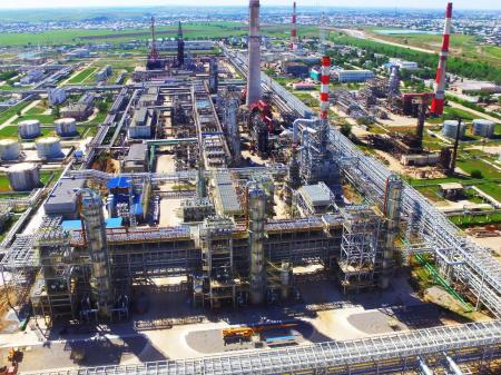 Глава КМГ поручил ускорить реализацию проекта расширения Шымкентского НПЗ