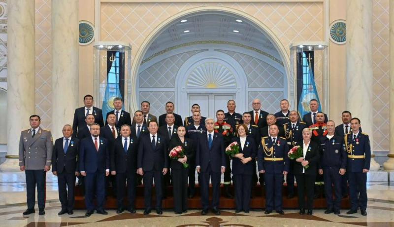 Железнодорожник Султан Смамбаев награжден медалью «Ерен еңбегі үшін»