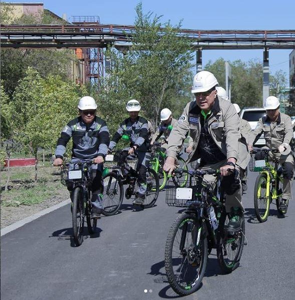 В АНПЗ приобрели 200 велосипедов для работников предприятия
