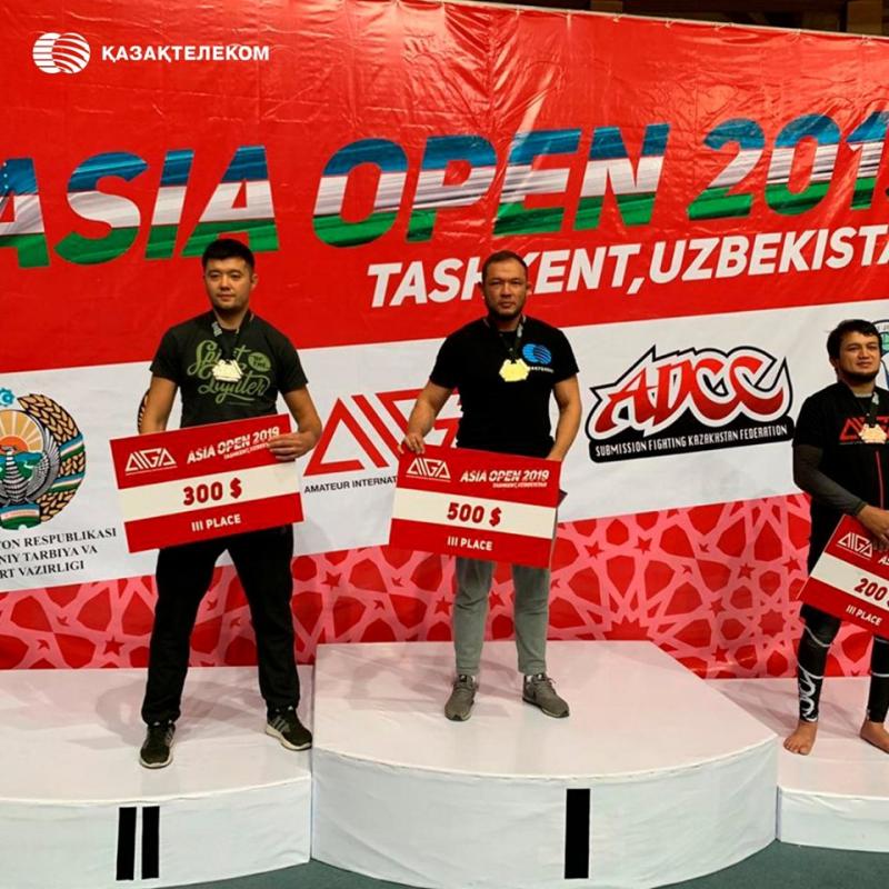 Сотрудник "Казахтелеком" стал чемпионом Азии по грэплингу