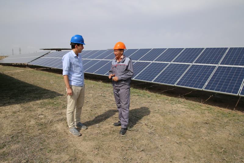 Солнечную электростанцию построили в Алматинской области                