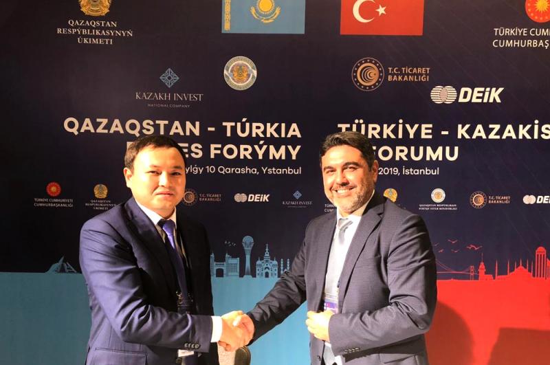 Казахстан и Турция подписали меморандум о развитии ж/д перевозок