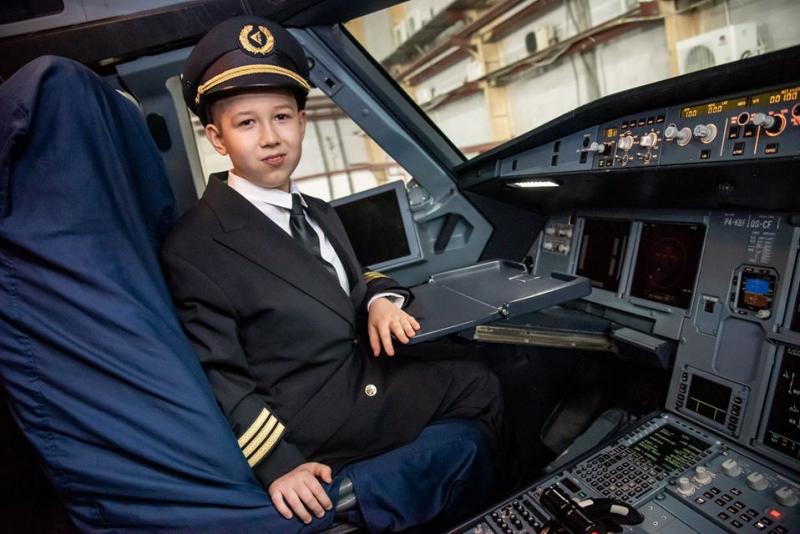Представители Air Astana осуществили мечту 11-летнего мальчика