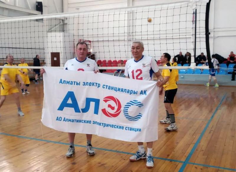 Сотрудники АлЭС поучаствовали в турнире по волейболу среди ветеранов-афганцев 