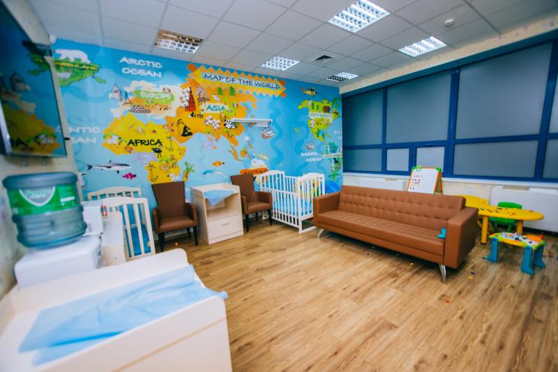 В аэропорту Алматы при поддержке Air Astana обновили три комнаты матери и ребенка