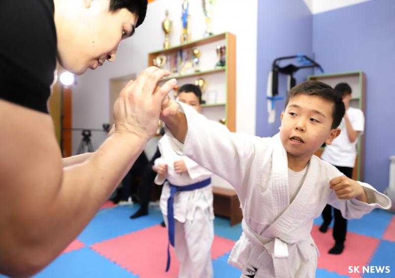 Участник Олимпиады провел тренировку по боксу для детей в столице