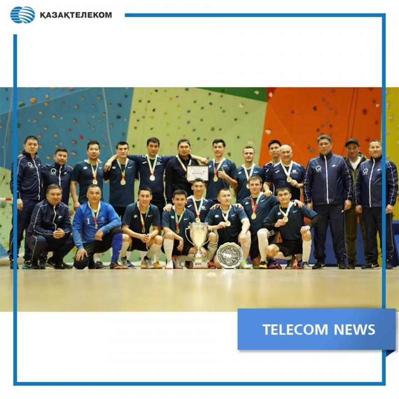 Футбольная команда "Казахтелеком" выиграла зимний кубок Qazaqstan qyzmet cup