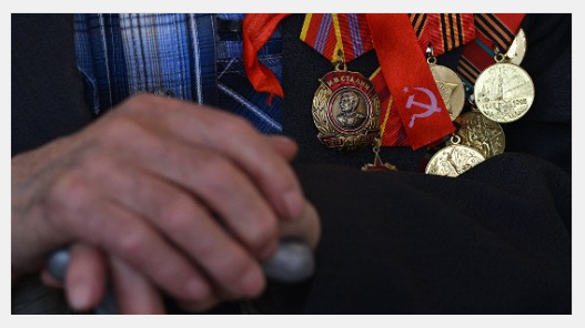 Проект "Жеңіс": екибастузские железнодорожники навестили ветеранов и тружеников тыла