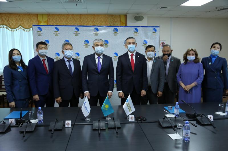 "КазТрансГаз Өнімдері" и КТЖ подписали соглашение о применении сжиженного газа на тепловозах