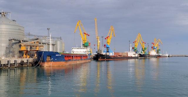 В Казахстане дерегулированы услуги судозахода танкеров при экспорте нефти  