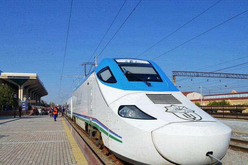 Узбекистан и Казахстан запустят новую высоко скоростную железную дорогу