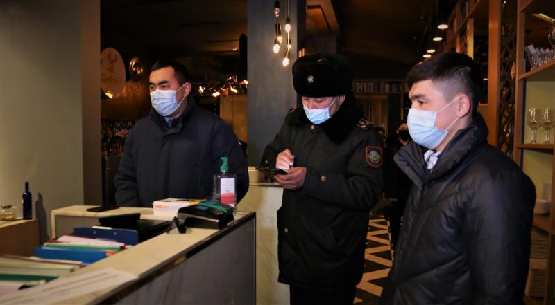  За сутки в столице выявили 15 заведений, нарушивших карантинный режим