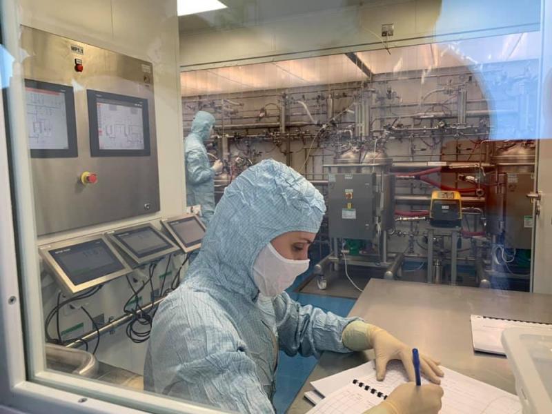  Карагандинский фармкомплекс начал производство вакцины "Спутник V"  