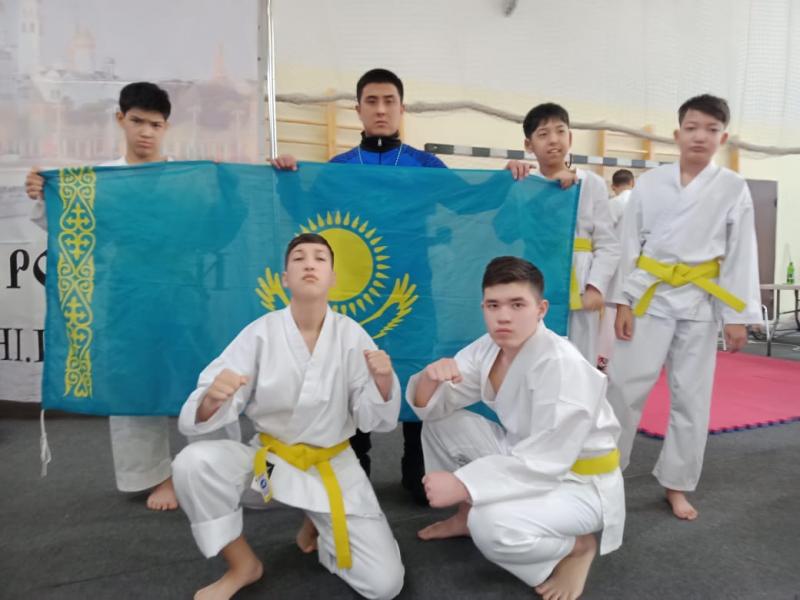 Два «золота» и три «бронзы» привезли юные казахстанские паракаратисты из России