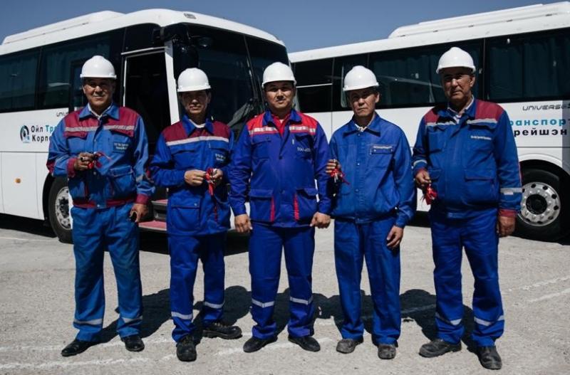 «КазМунайГаз» закупил новые автобусы для нефтяников