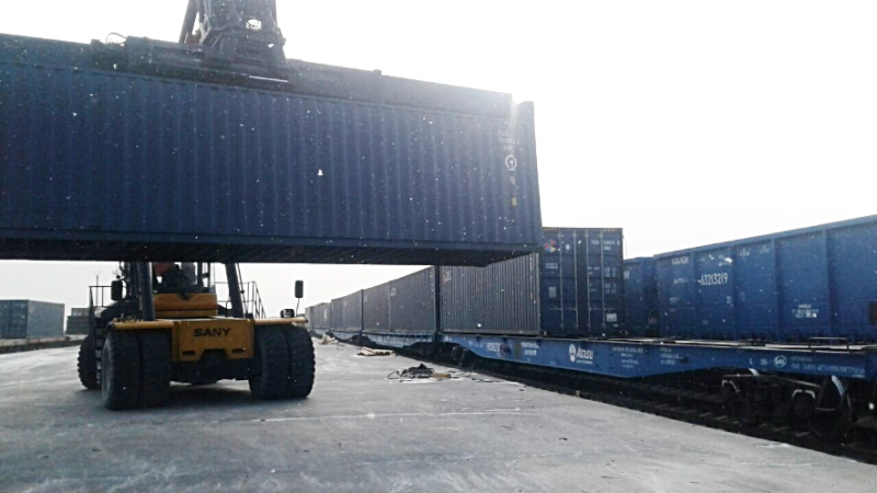Новый контейнерный терминал заработал на станции Достык (видео)