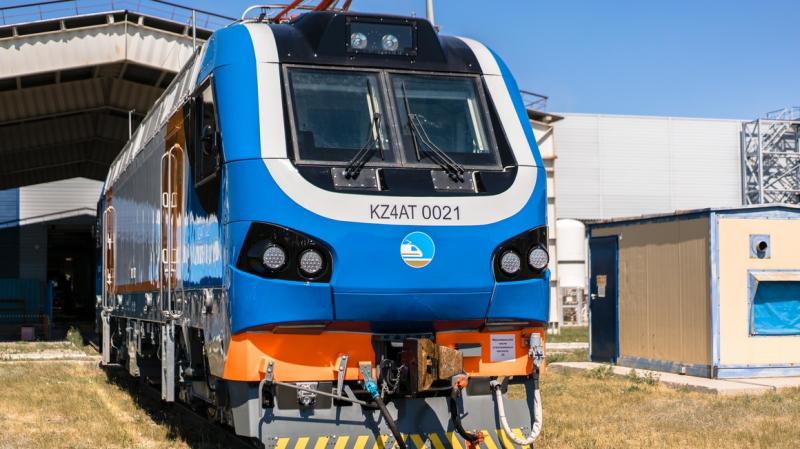 Alstom выпустила первый пассажирский электровоз казахстанского производства