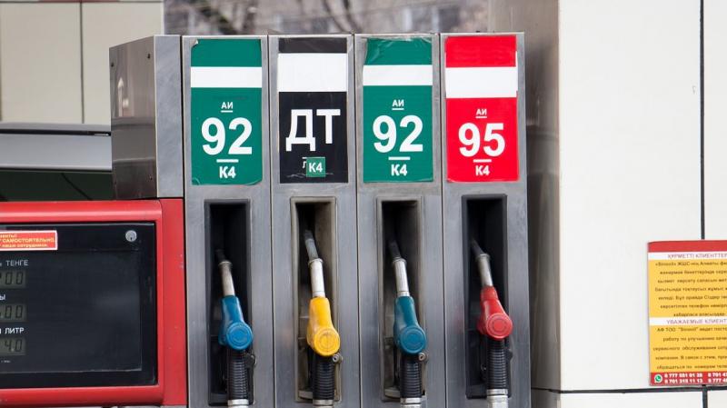 Дешевле всего бензин в Казахстане и России, а самый доступный – в Люксембурге