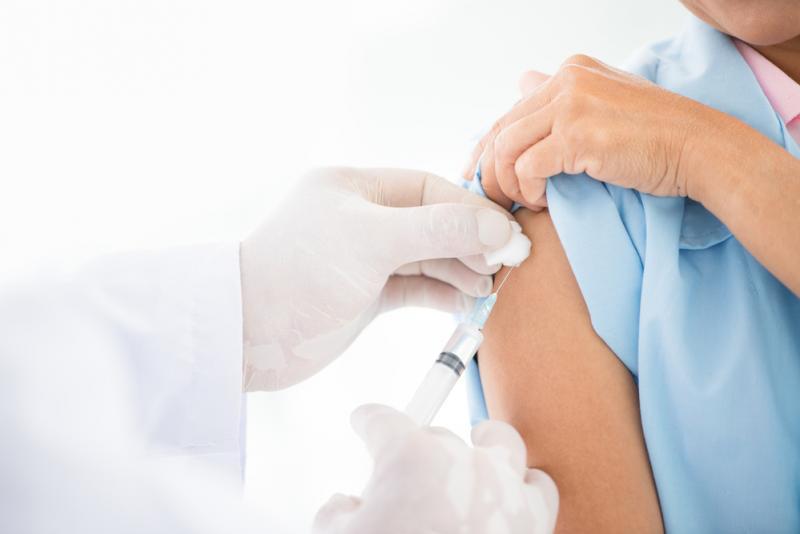 Более 83 тысяч работников КТЖ вакцинировались от коронавируса