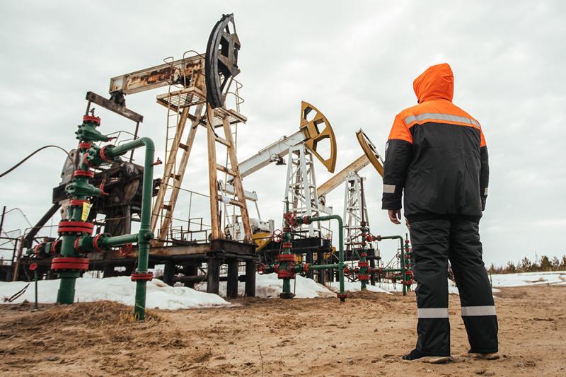 Россия к середине сентября нарастила добычу нефти на 2,3%