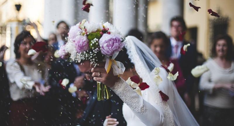 В Казахстане разрешат проводить свадьбы и банкеты 
