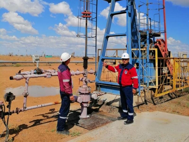 Әкелі-балалы мұнайшылар әулеті