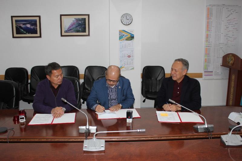 АлЭС подписал меморандум: золу с ТЭЦ будут применять в дорожно-строительных работах