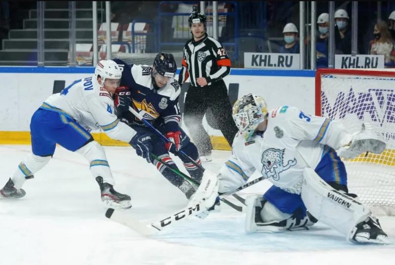 Казахстанский «Барыс» сегодня сыграет с «Металлургом» в матче КХЛ