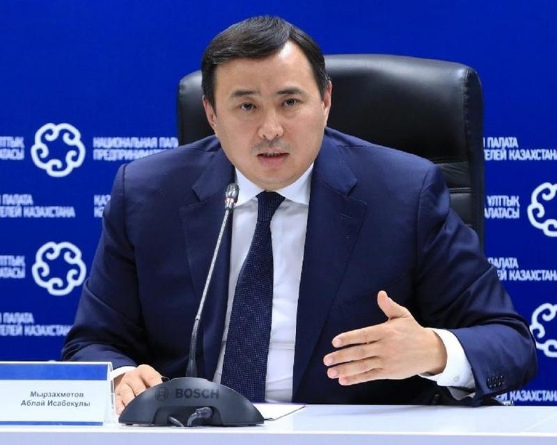 Восемь лет - это большой срок - Аблай Мырзахметов подал в отставку