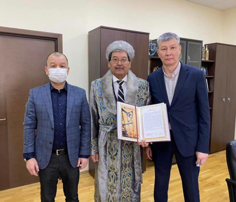 Еңбек жемісі, ұжым ілтипаты